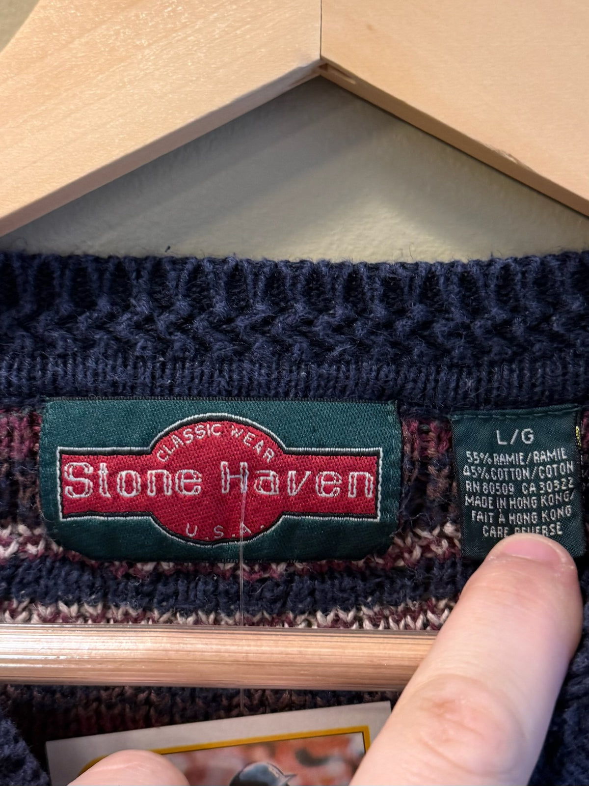 Vintage Stone Haven Navy and Burgundy Pattern Sweater - L