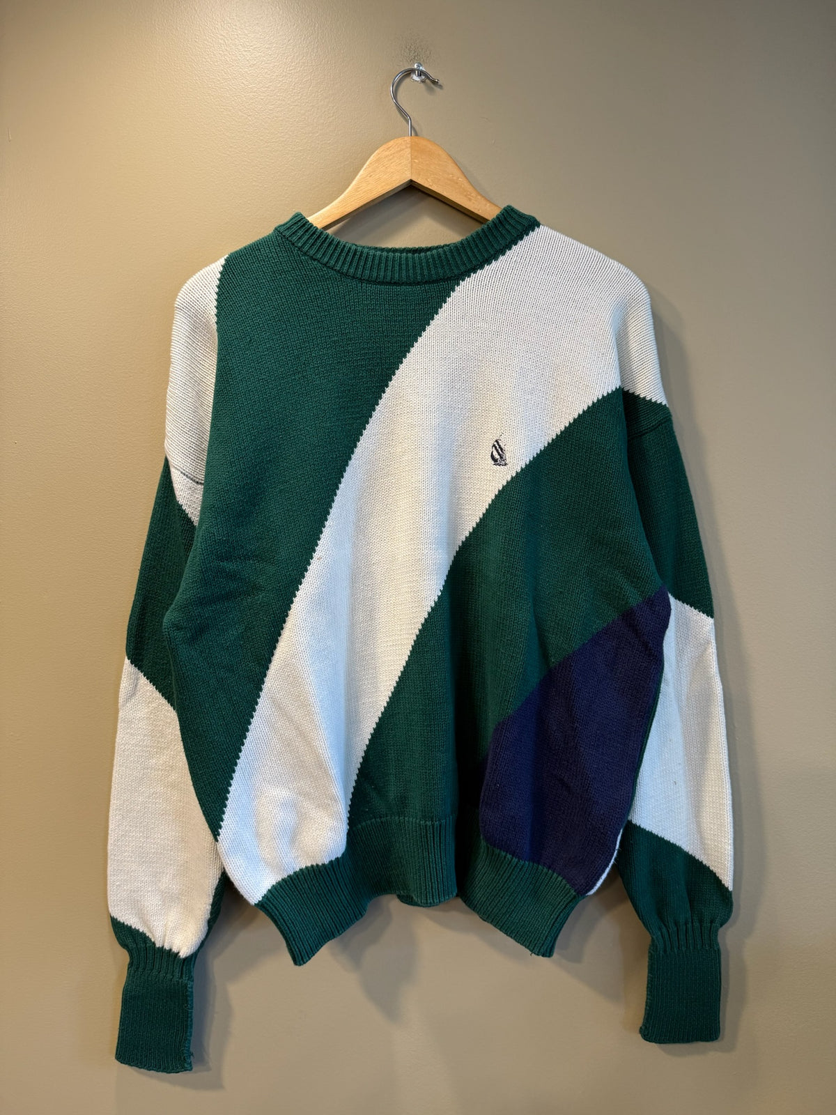 Vintage Nautica Green and White Sweater - M