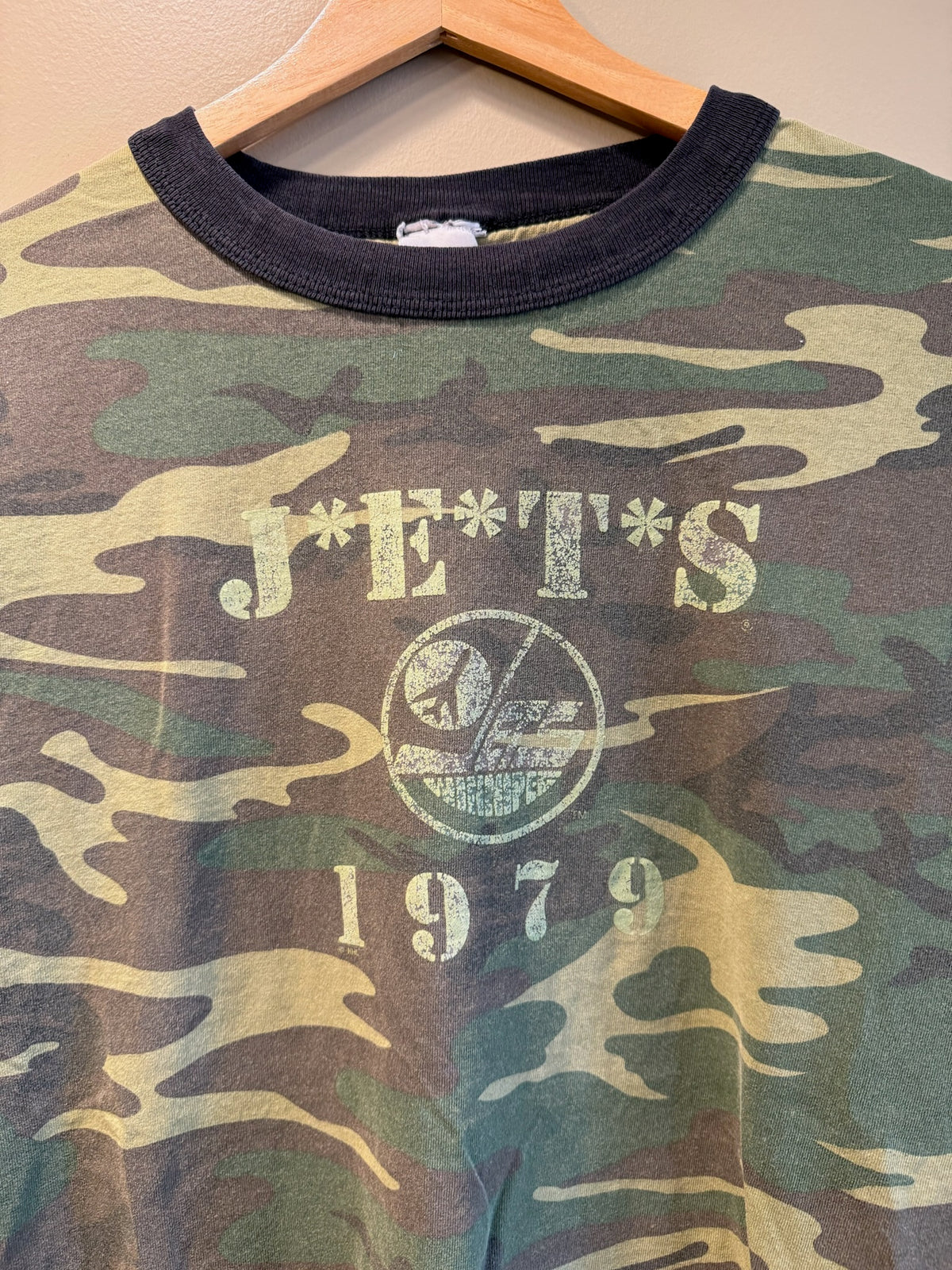 Vintage Winnipeg Jets NHL Hockey Camo Ringer Tee T-Shirt - XL