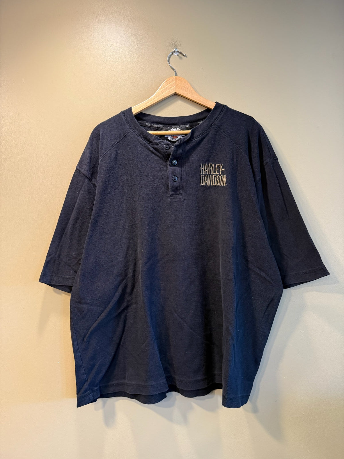 Vintage Harley Davidson Embroidered Henley T-Shirt - XXL