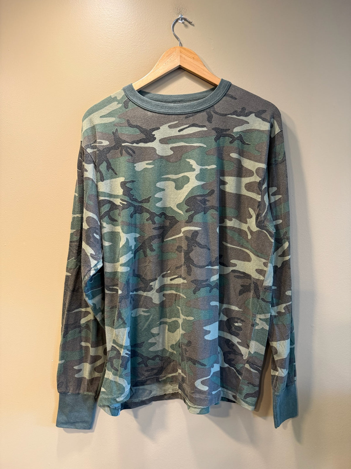 Vintage Camo Long Sleeve Shirt - M